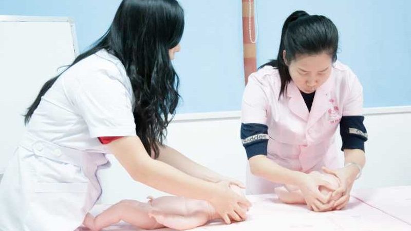 婴儿游泳馆加盟，揭秘加盟流程的五大关键步骤
