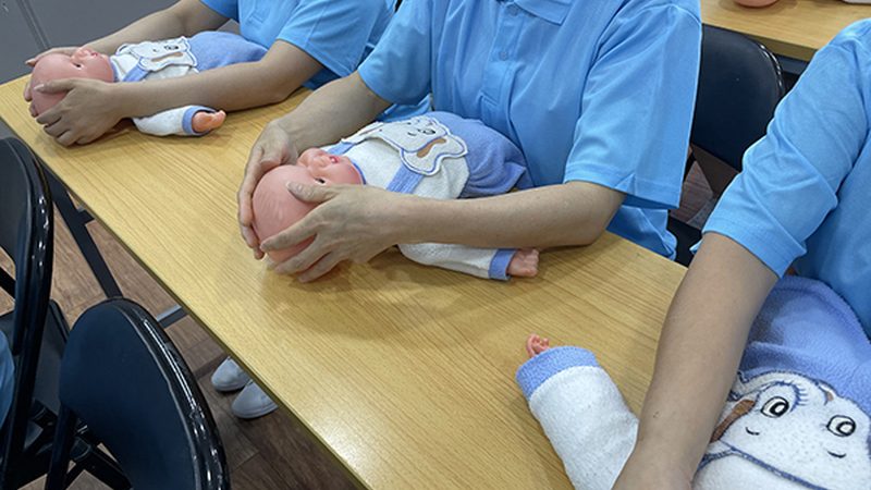 在母婴服务推广中，建立信任锚点至关重要。以下是一些有效的信任建立方法：